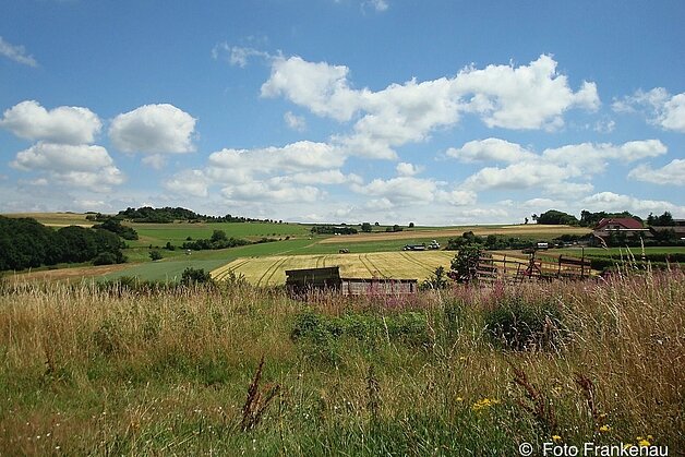 Blick auf den Wesenberg von der Kellerwaldhalle-Foto_Frankenau Blick auf den Wesenberg von der Kellerwaldhalle-Foto_Frankenau
