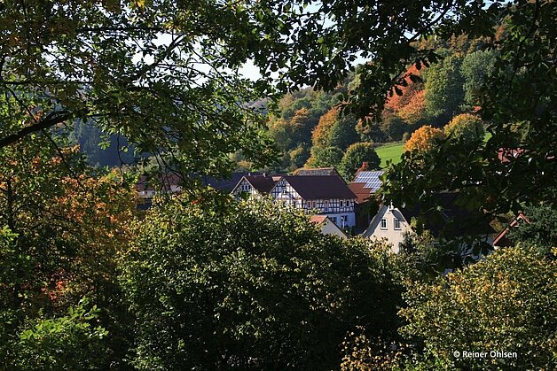 Blick auf Hueddingen_Foto-Naturpark-Kellerwald-Edersee-Reiner-Ohlsen Blick auf Hueddingen_Foto-Naturpark-Kellerwald-Edersee-Reiner-Ohlsen