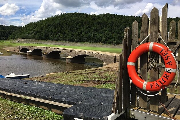 Edersee Atlantis Alte Aseler Brücke-Foto_Edersee-Touristic Edersee Atlantis Alte Aseler Brücke-Foto_Edersee-Touristic