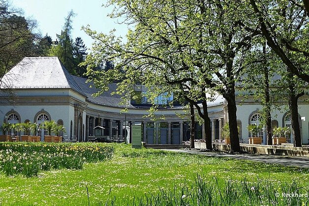 Kurpark mit Wandelhalle Bad Wildungen_Foto-Reckhard-Pfeil