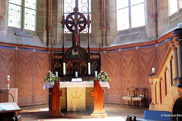 Altar Kirche Frankenau_Foto-Reckhard-Pfeil Altar Kirche Frankenau_Foto-Reckhard-Pfeil